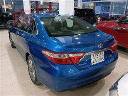 تۆیۆتا کامری